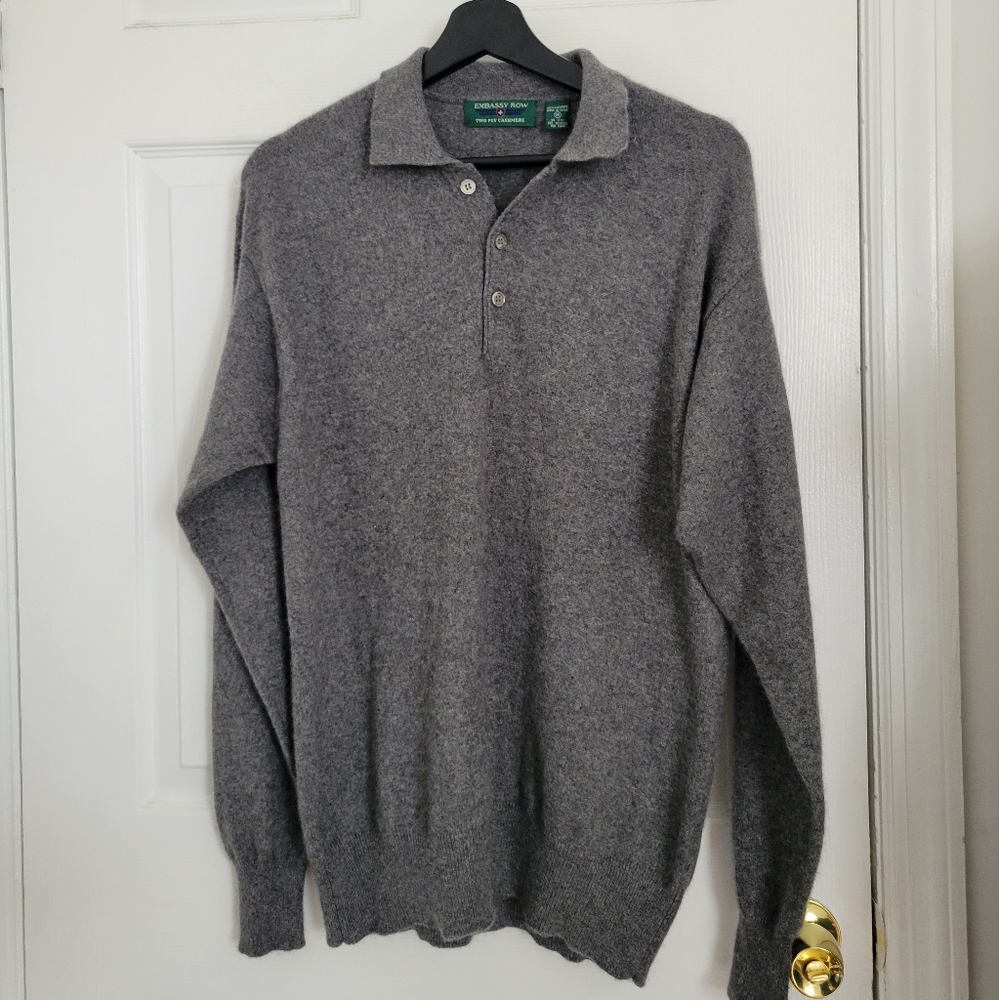 Club Room Men’s Gray V-Neck Polo Sweater